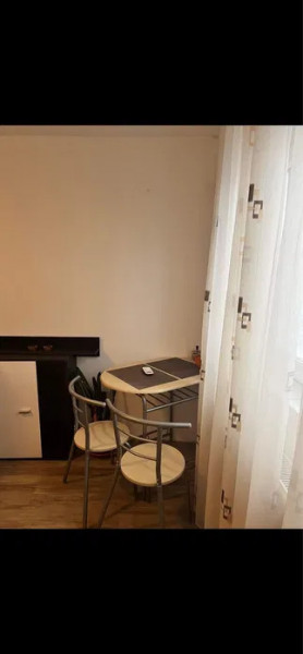 Apartament in zona Dambovita