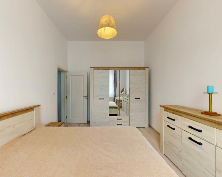 Apartament complet renovat, curte, 0% COMISION