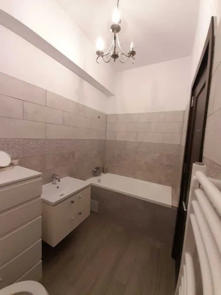 Apartament 2 camere zona Mircea cel Batran