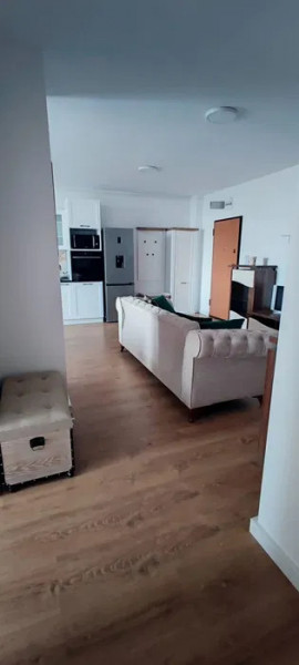 Apartament 2 camere, zona Centrala , loc de parcare