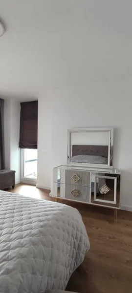 Apartament 2 camere, zona Centrala , loc de parcare