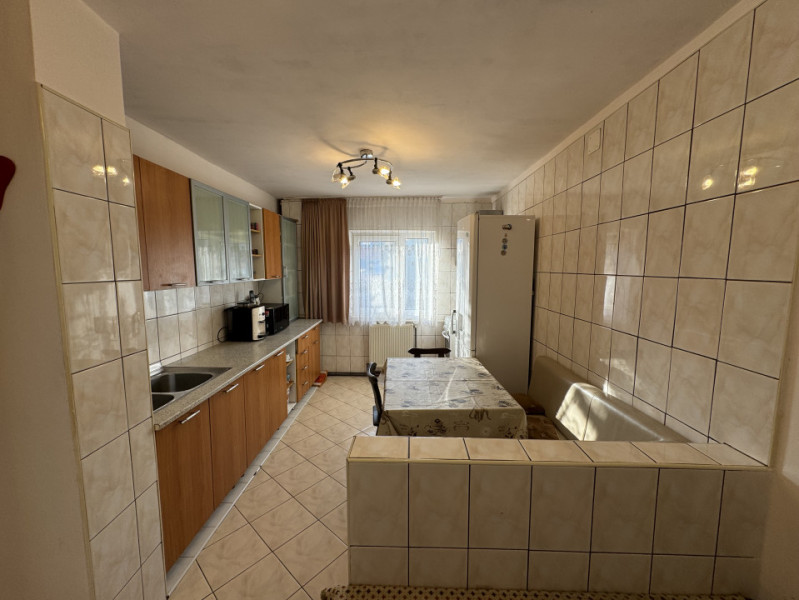 Apartament de vanzare, 3 amere, Zona Sagului, Str Ana Ipatescu