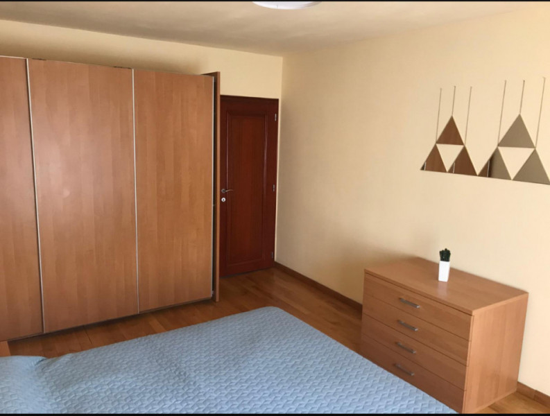 Apartament cu 3 camere, decomandat, Dorobantilor, 90mp