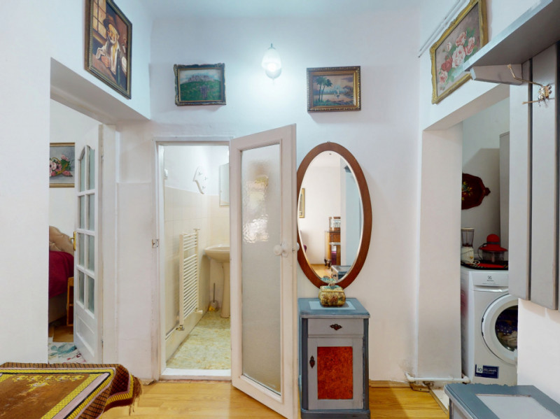 Casa 6 Camere & 1 Spatiu Comercial - Zona Lipovei - 0% Comision 
