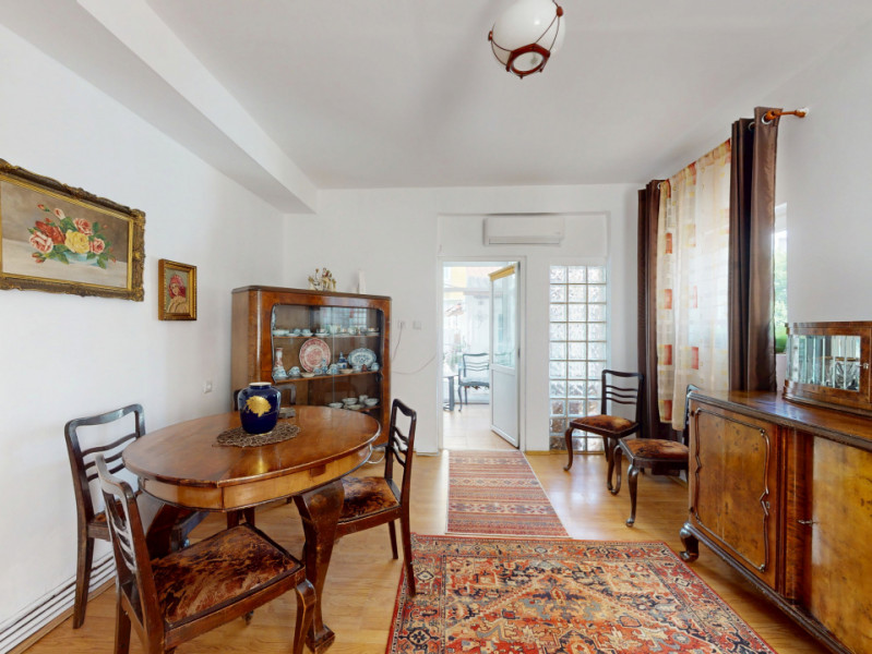 Casa 6 Camere & 1 Spatiu Comercial - Zona Lipovei - 0% Comision 