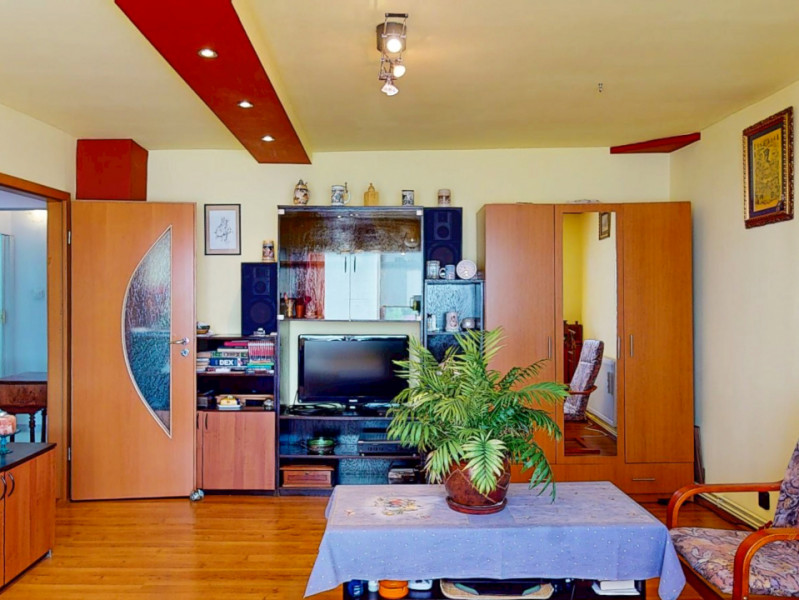 Apartament 3 Camere - Zona Lunei - 0% Comision 