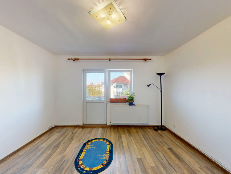 Apartament 3 Camere - Zona Lunei - 0% Comision 