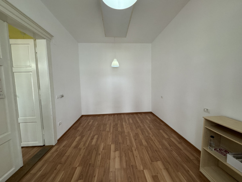 Închiriere cameră 14,30 mp – ultracentral, str. Alba Iulia, etaj 1