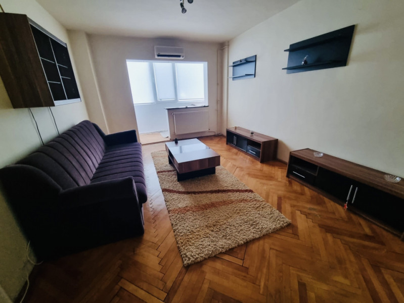 Închiriez apartament 3 camere, decomandat, Zona Dacia, str. Timiș, Timișoara