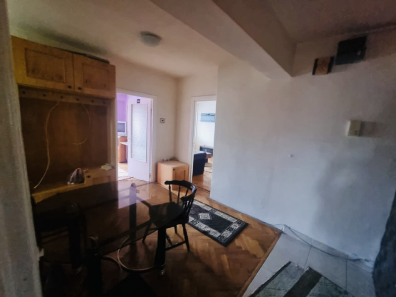 Închiriez apartament 3 camere, decomandat, Zona Dacia, str. Timiș, Timișoara