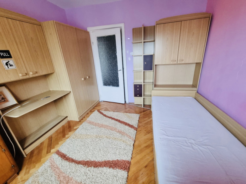 Închiriez apartament 3 camere, decomandat, Zona Dacia, str. Timiș, Timișoara