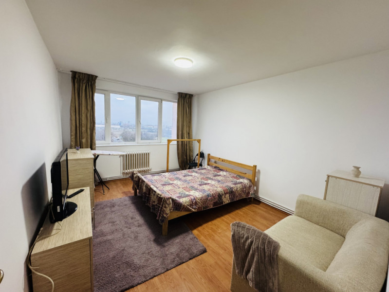 Apartament 2 camere de închiriat, strada Liviu Rebreanu nr. 143, decomandat