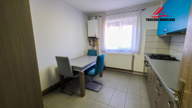 Dambovita, 3 camere, decomandat, bloc izolat, 2 parcări, 0% comision