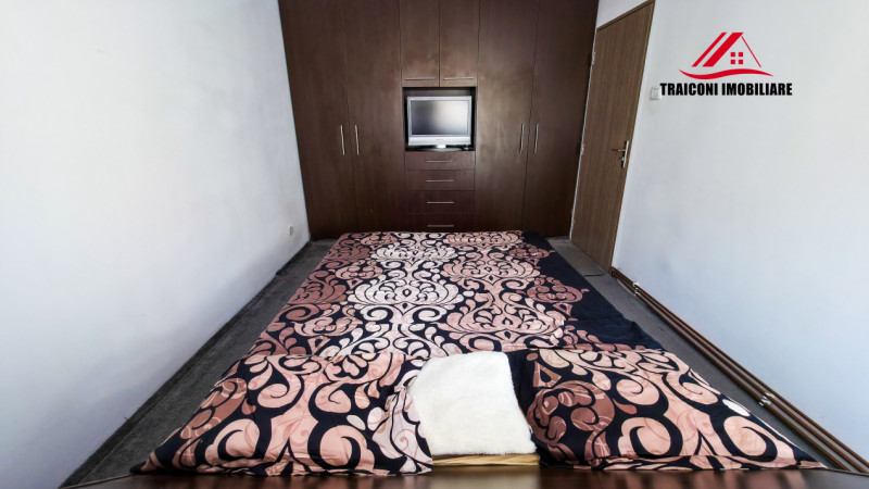 Dambovita, 3 camere, decomandat, bloc izolat, 2 parcări, 0% comision