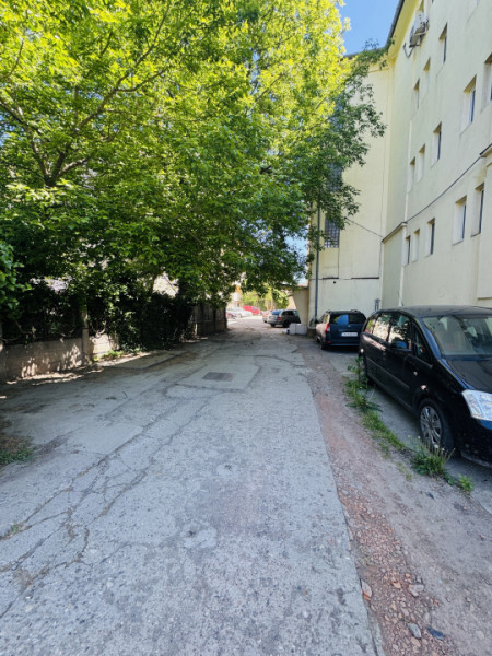 Garsonieră de închiriat în zona Lipovei, 0% Comision