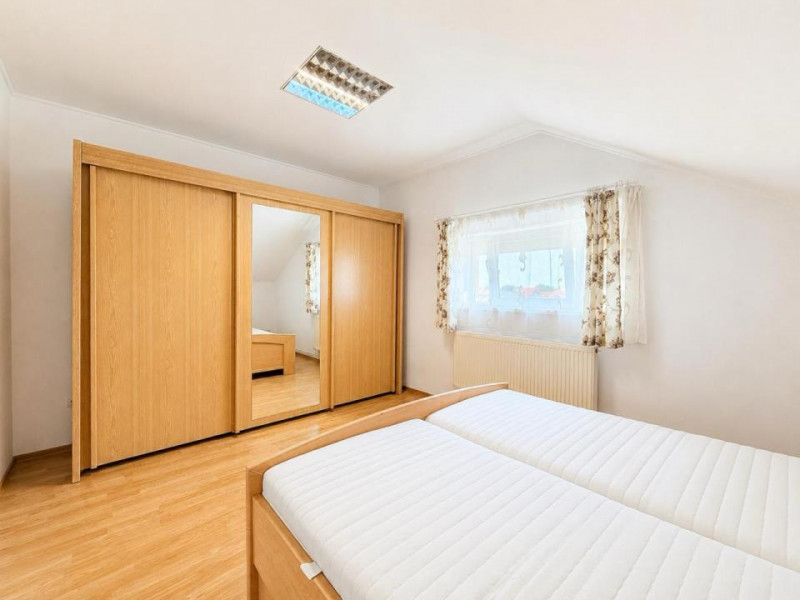 Apartament 2 camere Moșnița Nouă 66 mp curte comună 0% comision