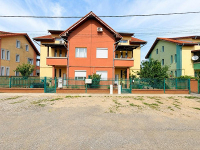 Apartament 2 camere Moșnița Nouă 66 mp curte comună 0% comision