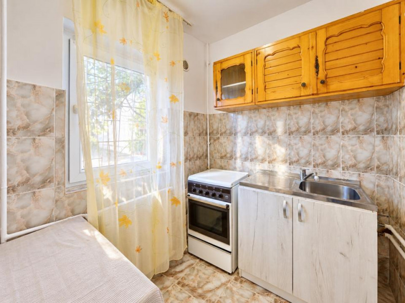 Garsonieră de vânzare, Str. Lunei nr. 49, aproape de Complexul Studențesc