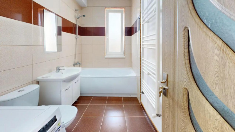 Apartament 2 camere de vânzare, mobilat și utilat, cu parcare privată