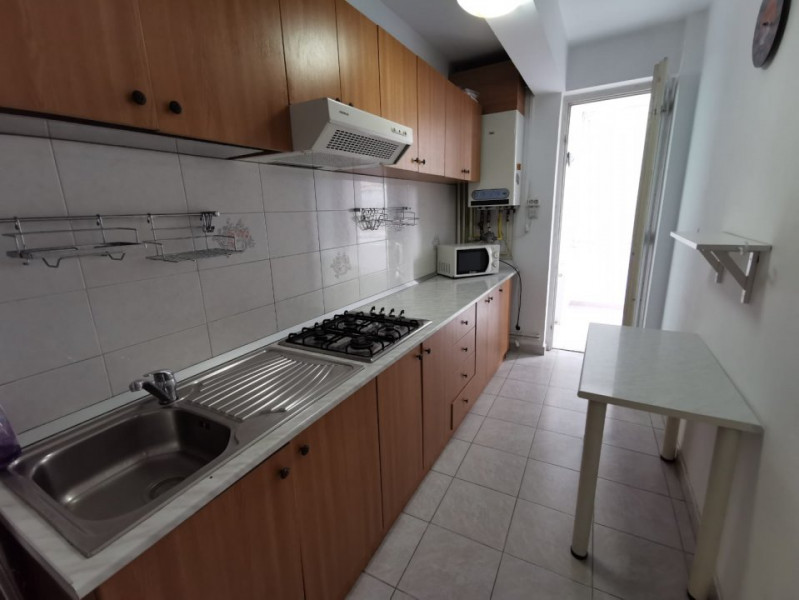 Apartament in Centrul Timisoarei, Piata Operei, vedere spere Caterdrala