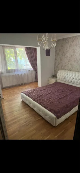 Apartament in zona Dambovita