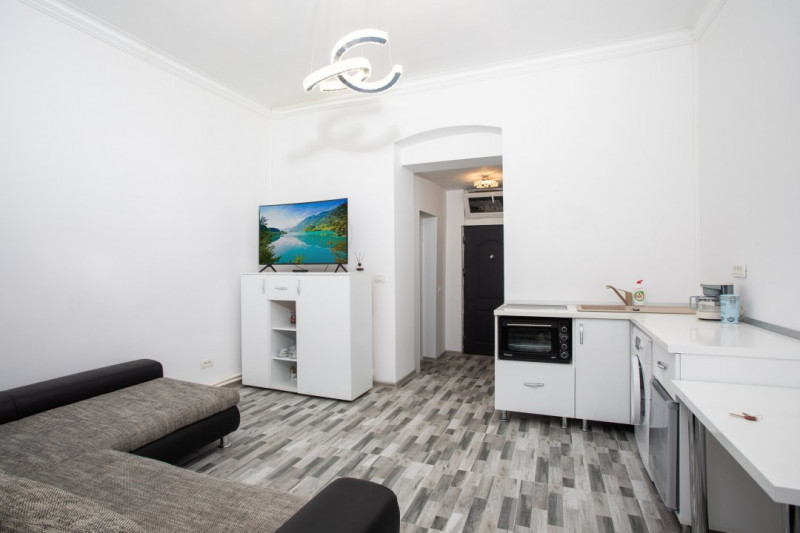 Apartament in Piata Unirii, parter, 0% COMISION