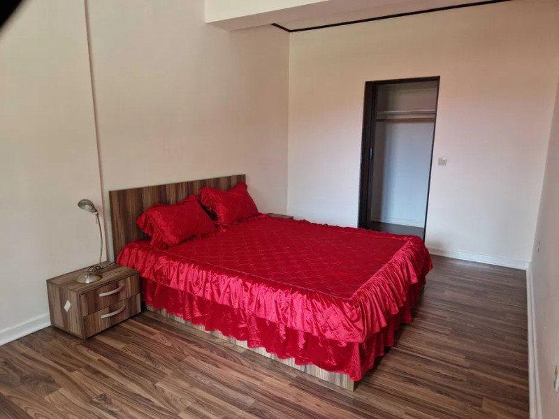 Apartament la curte in zona Brancoveanu